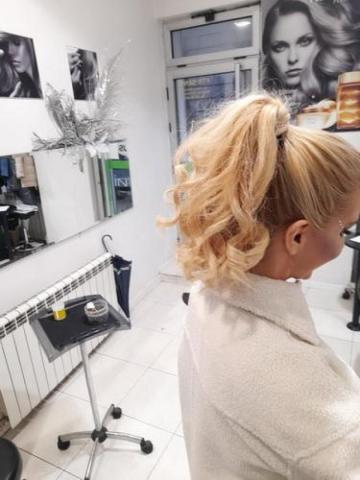 Zenskom frizerskom salonu na Vracaru potreban frizer